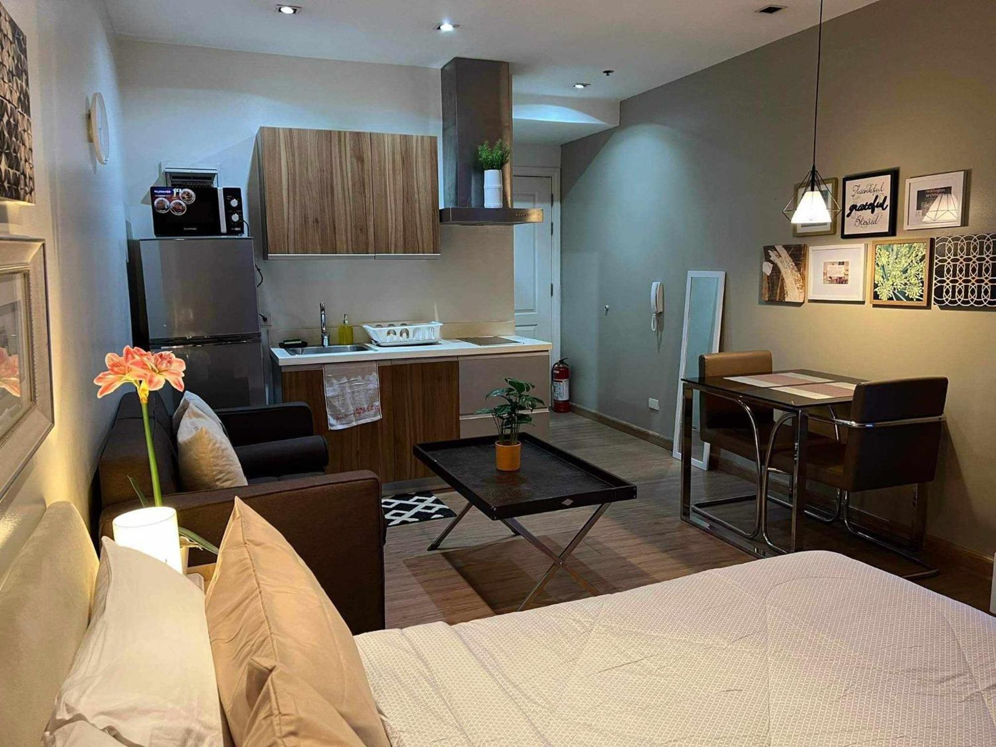 Gramercy Residences Makati City Exterior photo